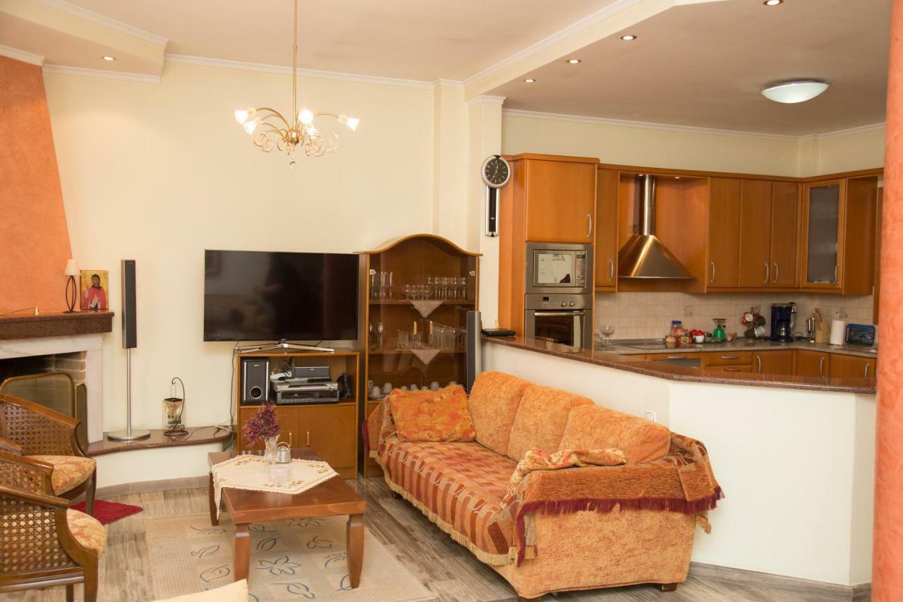 Veta'S Spacious Central Apartment Serres Extérieur photo