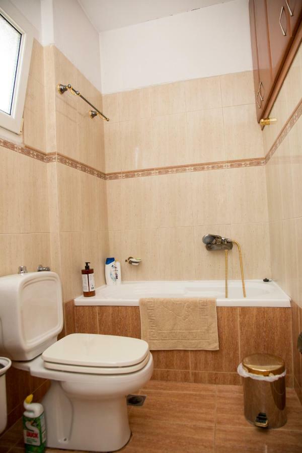 Veta'S Spacious Central Apartment Serres Extérieur photo